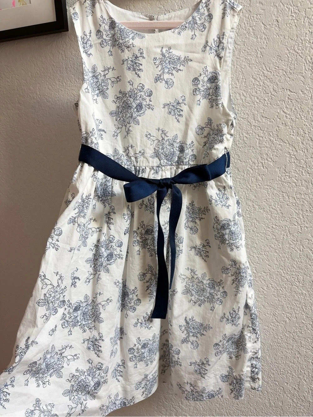 Girls size 6-7 dresss bundle - 9 dresses